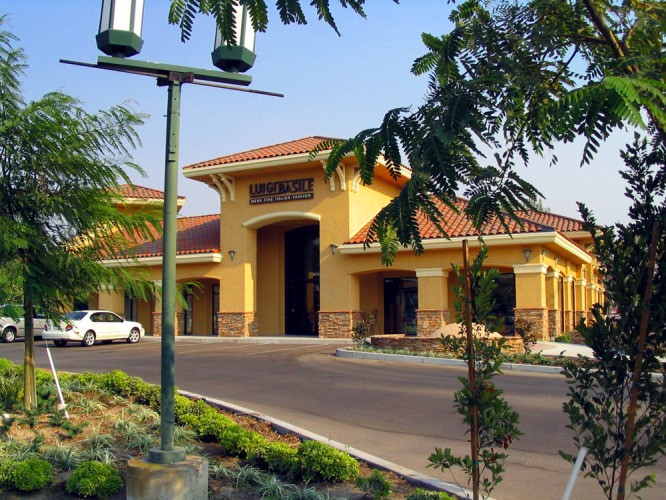 El Paseo Market Place New Retail Building