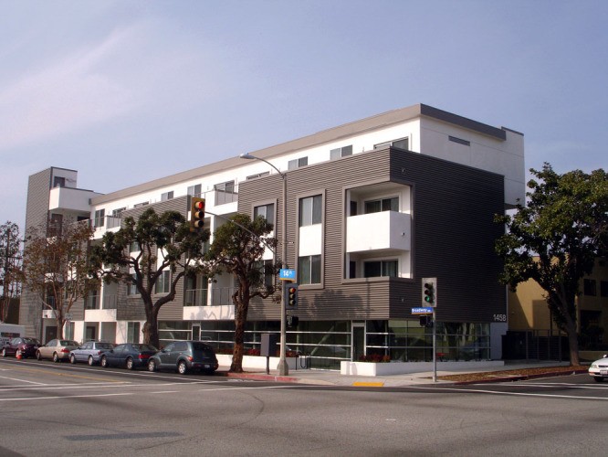 Ocean Breeze Apartments