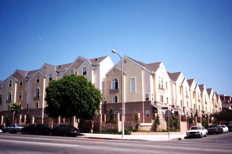 Western Carlton Apartments